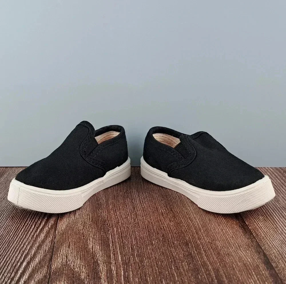 Infant Sneakers, Black and White, sz 4 - Picture 5 of 8